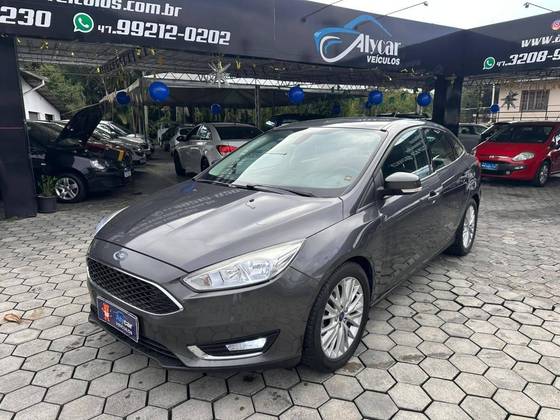 FORD FOCUS 2.0 SE PLUS FASTBACK 16V FLEX 4P POWERSHIFT FORD FOCUS 2.0 SE PLUS FASTBACK 16V FLEX 4P POWERSHIFT